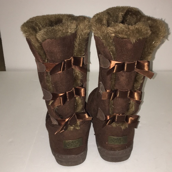 holly fur boots
